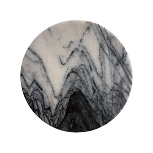 Hermosa tabla de cortar de mármol con superficie pulida, perfecta para chefs profesionales, cocina casera y cocinas gourmet - Product Image 1