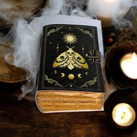 Carnet en cuir fait main motif squelette d'animal Luna Moth, livre Grimoire vintage, papier à bords festonnés 7x5 pouces, carnet de sorcellerie
