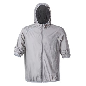 Veste coupe-vent à capuche minimaliste en gros sur mesure ODM, légère, coupe-vent, respirante, unisexe, avec fermeture éclair et logo - Product Image 4