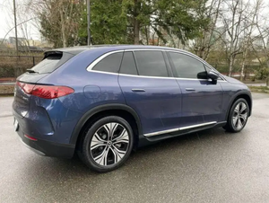 MARCA ÚLTIMA ENTREGA Usado 2023 Mer CEDES-Benz EQE AWD EQE 350 4MATIC 4dr SUV - Product Image 4