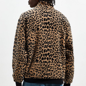 Personnalisé peint noir en détresse Rivet clouté strass recadrée hiver impression lourd 500 polaire Applique à capuche - Product Image 4