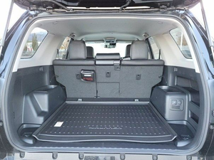 Toyota 4Runner SUV 2020 Usado, Transmisión Manual, Asientos de Cuero, Control de Crucero, ACC, Interior Oscuro, Tracción Delantera, Volante a la Izquierda - Product Image 2