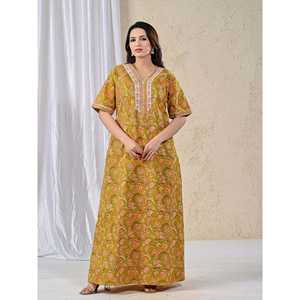 Camisón Cómodo 100% Algodón, Manga Media, Cierre con Botones y Cordón, Personalizable, Popelina Suave para Uso en Casa o para Damas de Honor - Product Image 3