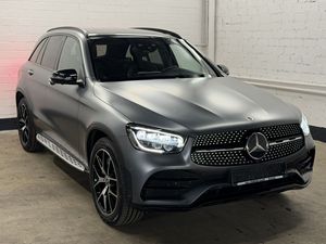 รถ SUV หรูมือสอง ปี 2021 รุ่น GLC 300 สีเทา 245 แรงม้า เกียร์อัตโนมัติ ขับเคลื่อน 4 ล้อ สำหรับขับขี่ออฟโรด เครื่องยนต์ดีเซล 1,950 ซีซี ไฟ LED - Product Image 5