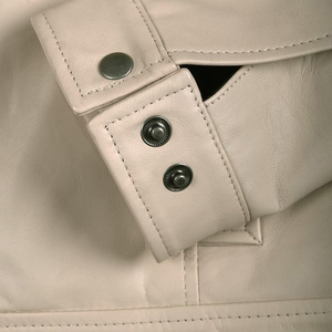 Chaqueta de Piel de Oveja de Alta Calidad para Hombre, Cuello Alto, Logotipo Frontal Personalizable, Chaqueta Informal de Invierno, Transpirable y Ecológica - Product Image 6