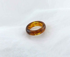 Anneaux en résine acrylique, forme ronde, faits à la main, anneaux d'amour, bijoux de fête pour femmes, vente en gros au meilleur prix - Product Image 4