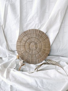 Manteles minimalistas de algas marinas hechos a mano y posavasos para decoración de comedor, embalaje de cartón ecológico - Product Image 5