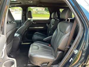 Impresionante Palisade Calligraphy AWD 2024 Verde, Usado, con Asientos de Cuero, Techo Panorámico, Arranque Remoto y Asientos de Tercera Fila Izquierdos - Product Image 5