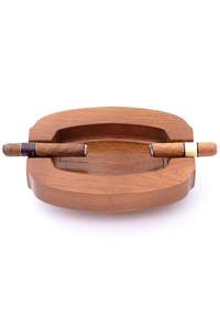 Cendrier en bois carré pour table à fumer avec bords lisses offrant une expérience de fumer confortable et élégante - Product Image 5
