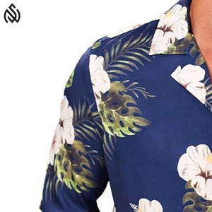 Ensemble de vêtements de plage personnalisés hawaïens pour hommes chemise à boutons et short de surf de haute qualité chemises pour hommes à motif floral - Product Image 5