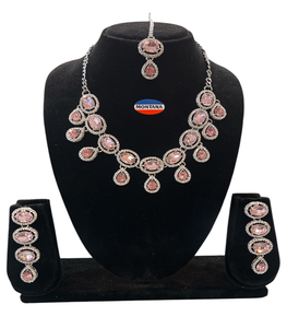 9068 Vintage Style femmes classique collier ras du cou ensemble boucles d'oreilles élégant idée cadeau pour fête anniversaire événements traditionnels - Product Image 1