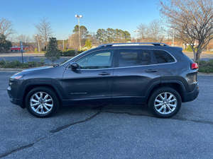 Jeep Cherokee Limited 2017 4WD Automático, Cuero, 8L, SUV con Tracción en las Cuatro Ruedas y Cámara Trasera en Venta - Product Image 4