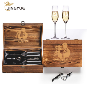 Juego <span class=keywords><strong>de</strong></span> Copas <span class=keywords><strong>de</strong></span> Champán <span class=keywords><strong>de</strong></span> Cristal <span class=keywords><strong>de</strong></span> 6 oz con Grabado Personalizado, con Sacacorchos y Tapón para Vino en Caja <span class=keywords><strong>de</strong></span> Madera para Regalo <span class=keywords><strong>de</strong></span> Cumpleaños o Boda para Mujeres - Product Image 4