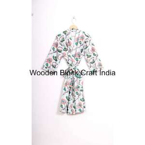 Nouvelle veste kimono indienne faite à la main en kantha, ouverte devant, courte, brodée de suzani, en coton, vêtements d'hiver pour femmes, collection de style tendance - Product Image 6