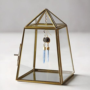 Boîte à bagues de mariage en verre géométrique hexagonal et pentagonal, cadre en métal doré, vintage, boîte de présentation de bijoux - Product Image 3