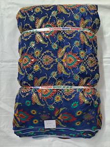 Tela Ecológica Transpirable Bordada con Hojas y Flores de Crepé Puro de Primera Calidad, Estampado Posicional, Textil Natural de Diseñador - Product Image 4