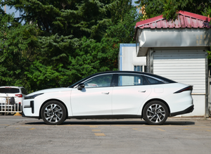 Económico 2024 Exceed ET-i Phev Wagon Automático 4.8L/100 Techo Solar Batería de Plomo-Ácido Tracción Trasera Pantalla Táctil Volante a la Izquierda Asientos de Cuero LED - Product Image 2