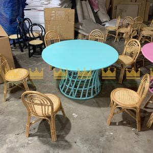 Juego de mesa y silla redonda de ratán de color azul superventa: La adición juguetona perfecta para cualquier habitación de niños - Product Image 5