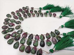 Cuentas de Piedra Preciosa Verde Facetada de Rubí Zoisita Natural, 8x12mm, Forma Irregular, Cuarzo, Hilos de 8 Pulgadas de Largo para Joyería - Product Image 2