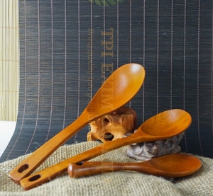 Cuchara de madera de Vietnam con precio barato y alta calidad, nuestro mejor producto para decorar su cocina - Product Image 1