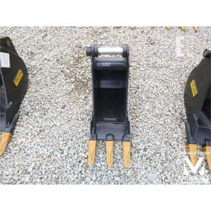 Cucharón Triturador para Excavadora Trojan 24 Nuevo, 3.5 Toneladas, Compatible con CAT 303 304 JD 35 para las Industrias Agrícola y de la Construcción - Product Image 2