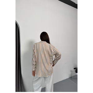 เสื้อเชิ้ตผู้หญิงลายทางสีเบจ - Product Image 1