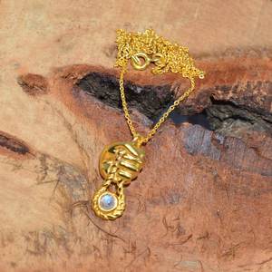 Collier pendentif main en pierre de lune arc-en-ciel, argent sterling 925, plaqué or 14 carats, bijoux faits à la main - Product Image 4