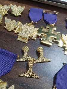 32 ailes avec ruban personnalisé disponible - Product Image 4