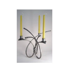 Bougeoir en aluminium brillant pour décor de vacances - Product Image 1