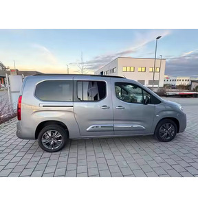 Toyota-Proace Verso มือสอง L2ทีมพร้อมจัดส่ง - Product Image 1