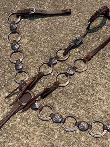 Ensemble de clous en cuir occidental de qualité supérieure faits à la main pour l'entraînement et la compétition d'équitation professionnelle importés d'Inde - Product Image 6