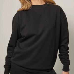 Women's Custom Design Breathable Sweatshirt OEM Fashion Wear for Winter with Front Logo Printing and Private Label Support - Product Image 2