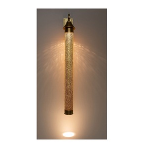 Lanterne en métal pour intérieurs de maison élégants et arrangement d'éclairage décoratif de patio extérieur - Product Image 5