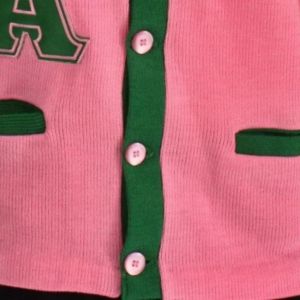 Cárdigan de dos tonos alfa personalizado, ropa griega de alta calidad, cárdigan de invierno transpirable para mujer, bordado informal de acrílico - Product Image 4