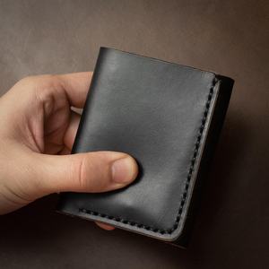 Cartera Bifold Corta Abierta de Cuero Genuino Crazy Horse Vintage Hecha a Mano para Hombre con Protección RFID, Diseño con Logotipo, Ideal para Viajes, LWM-0039 - Product Image 3