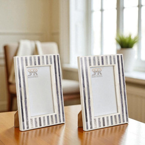 Elegante Marco de Fotos Rústico Moderno Hecho a Mano con Incrustaciones de Hueso de 2 mm de Grosor para Diseño Vertical en Blanco y Negro, Logotipo/Tamaño Personalizable - Product Image 4