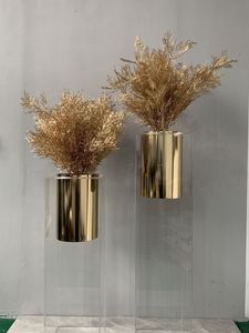 Modern Eco-friendly Designer Metal Flower <b>Vase</b> with Polished Look Perfect for Luxury Home Interiors Hotels & Reception Areas - Product Image 2