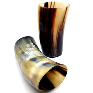 Verres à boire viking en corne de buffle de vache faits à la main avec taille personnalisée verre à corne courte couleur naturelle - Product Image 1