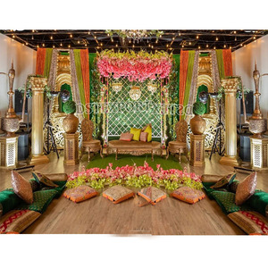 Escenario moderno y elegante para bodas asiáticas Configuración de ceremonia Mehndi Sangeet exclusiva Tema musulmán Decoración de escenario Mehndi elegante - Product Image 1