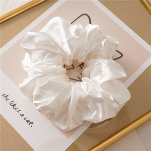 Wholesale 6a100% <b>Silk</b> Satin <b>Hair</b> <b>Scrunchies</b> Private Label Jumbo Xxl Small Large <b>Silk</b> <b>Scrunchies</b> With Logo for Women Girls - Product Image 6