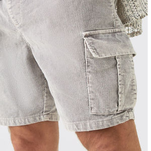 Short vintage en coton délavé à l'acide avec ourlet brut pour hommes, motif solide, streetwear en éponge française, style décontracté, design vierge - Product Image 4