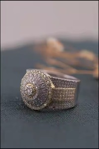 Anillo de diamantes chapado en oro de 18 quilates de lujo de alta calidad, joyería fina de Hip Hop para hombres - Product Image 2