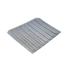 Parrilla Delantera para Tractor UTB Universal 650 651 U-650M U-651M OEM 60.47.194 6047194 D-103 D-110 4.8L - Product Image 1