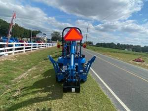 2024 LS Mini Tractor Cortacésped para montar con bomba retroexcavadora de carga frontal y componentes de rodamiento Venta mundial - Product Image 3