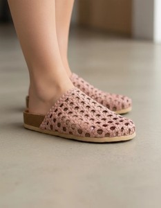 Zuecos y mules de cuero tejido rosa, sandalias planas sin cordones para mujer, para caminar al aire libre en verano - Product Image 1