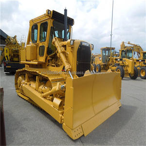 Bulldozer Komatsu D7G usado con componentes básicos similares de Caterpillar D6R y D8R, incluido el motor y la bomba a la venta - Product Image 2