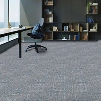 Dalles de moquette noires unies écologiques 1000 x 1000 mm pour bureau moderne, salle de sport et salle de conférence