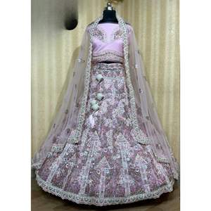 Lehenga Choli élégant et moderne avec broderie riche en paillettes Zari Detailing pour les fêtes d'été pour la distribution B2B - Product Image 1