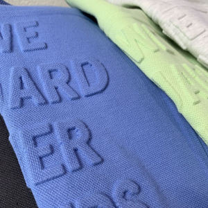 เสื้อฮู้ด330Gsm ผ้าฝ้ายสำหรับผู้ชายเสื้อมีฮู้ดระบายความร้อนทรงโอเวอร์ไซส์3D พิมพ์ลายนูนน้ำหนักมากเสื้อผ้าแนวสตรีทให้ความอบอุ่น100% - Product Image 2