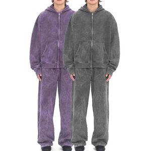 Ensemble de survêtement deux pièces en molleton technique délavé à l'acide avec broderie appliquée lourde personnalisée et effet vieilli - Product Image 1